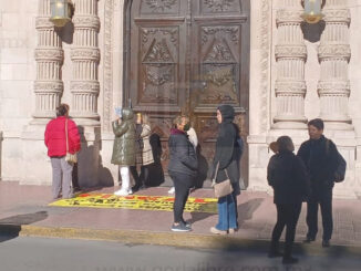 Manifestantes exigen atención de la gobernadora por caso Aras y anuncian cierre de calles