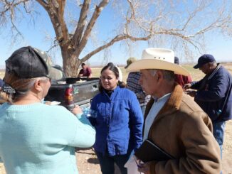 Refrenda Arturo Zubia su compromiso con el campo en Julimes
