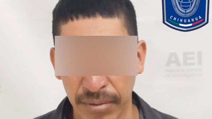 Detiene AEI a tres masculinos por el delito de violencia familiar en Parral