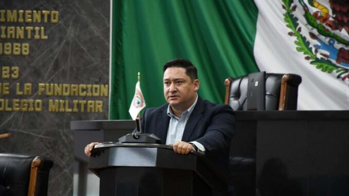 Reforma al ISSSTE sólo incrementa cuotas a maestros y eleva su edad de jubilación: Alfredo Chávez