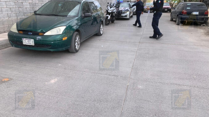 Aseguran  en calles de la colonia Villa, camioneta con reporte de robo