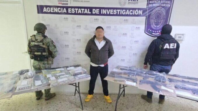 A proceso policía municipal que se dedicaba a la compra-venta de armamento