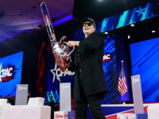 Elon Musk insta a empleados federales de EE.UU. a que rindan cuentas de su trabajo o renuncien