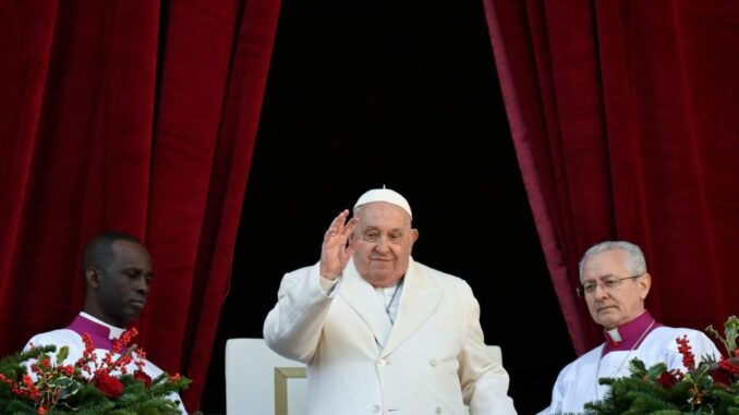 El Papa Francisco sigue hospitalizado; agradece mensajes de apoyo