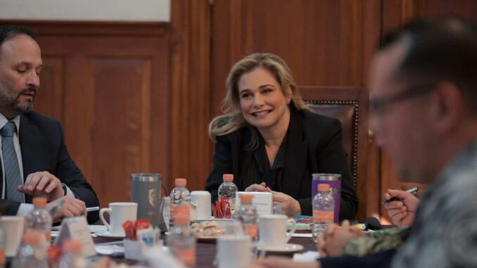 Maru Campos da seguimiento al operativo Semana Santa Segura en sesión de la Mesa de Seguridad