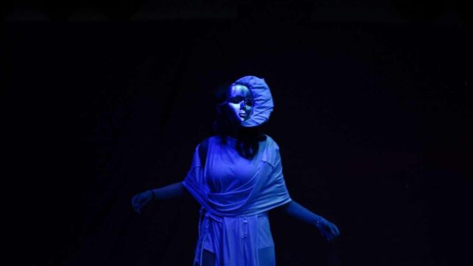 Llena “Dicotomía” de arte y reflexión