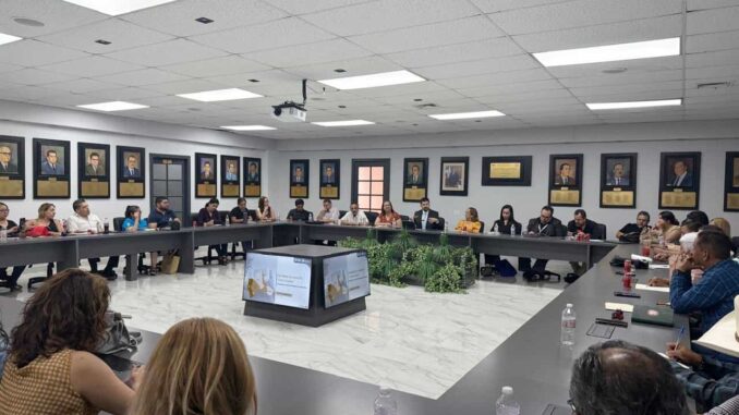 Presenta PCE informe de avances y resultados a dirigentes del SNTE Sección 42