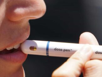 Expertos advierten por auge del mercado negro de vaporizadores y cigarros en México