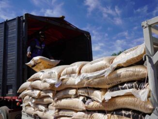 Beneficia municipio a 852 productores pecuarios con alimento para ganado